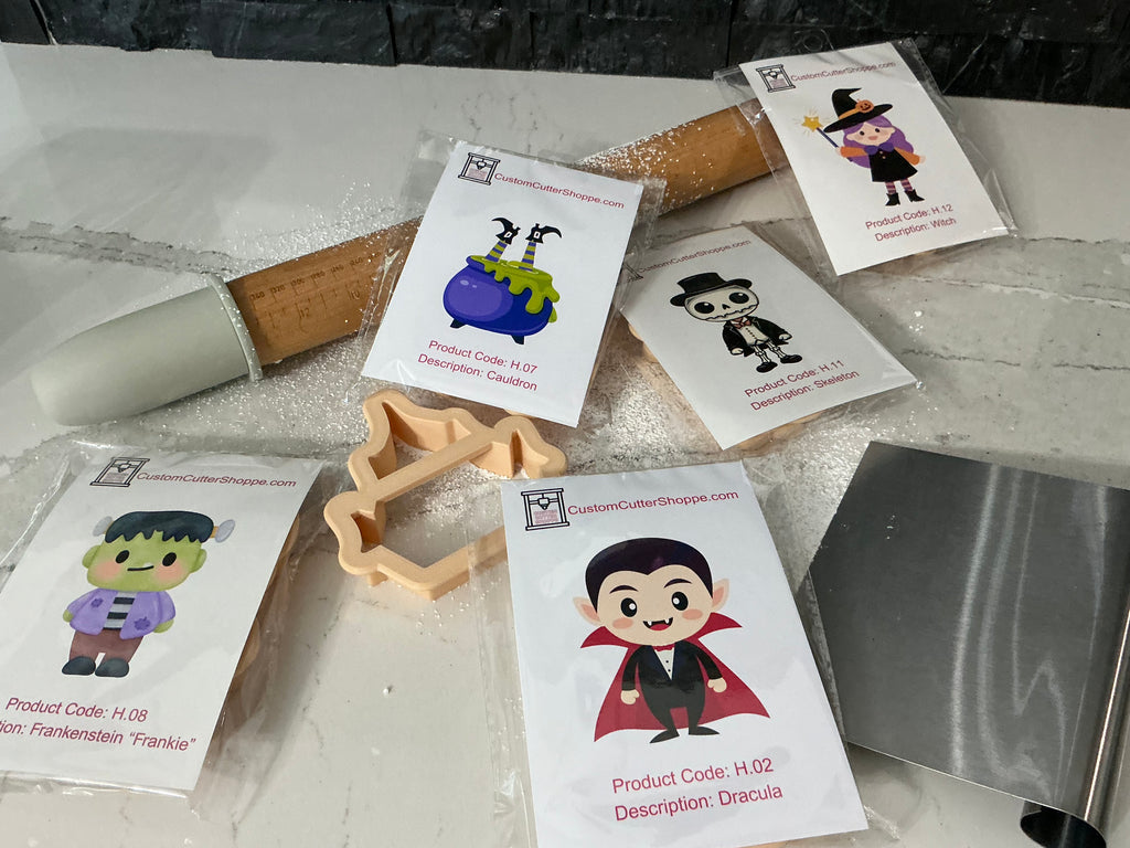 Cauldron with Witch Feet Cookie Cutter (H.07)