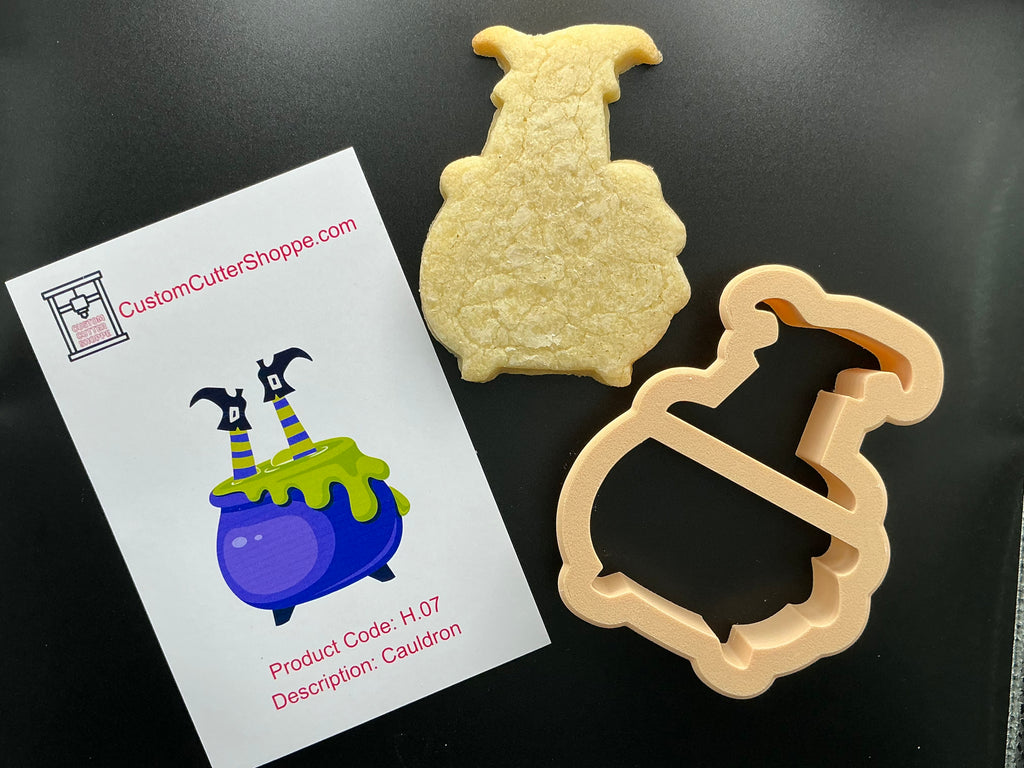 Cauldron with Witch Feet Cookie Cutter (H.07)
