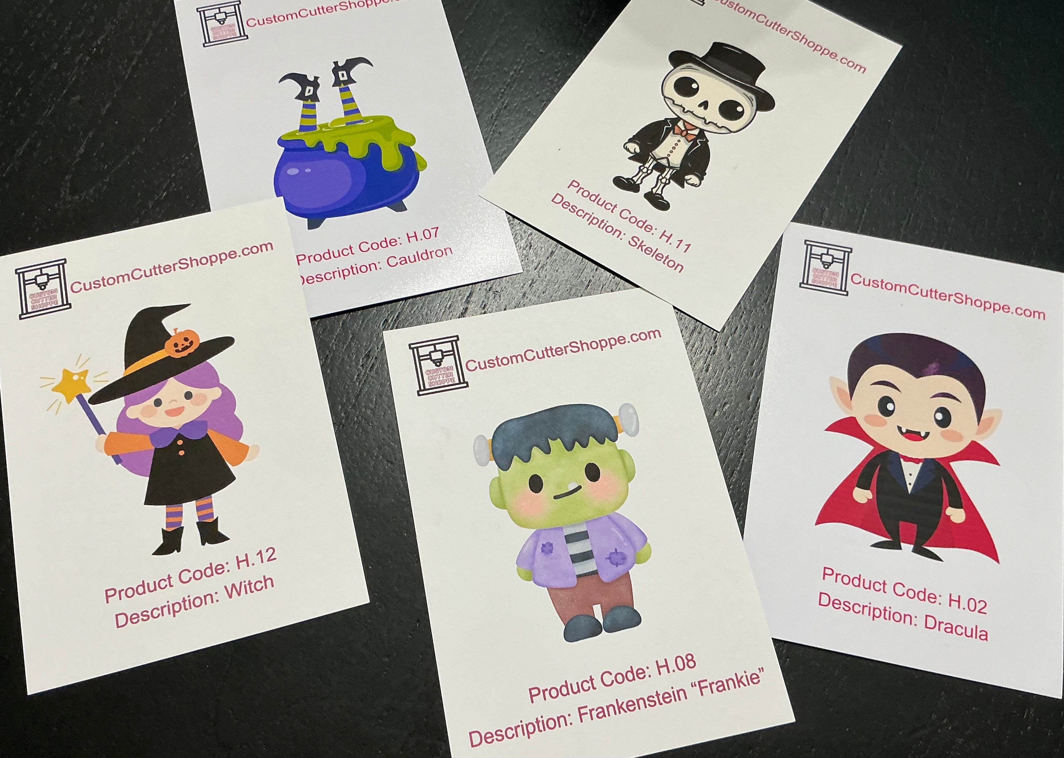 Cauldron with Witch Feet Cookie Cutter (H.07)