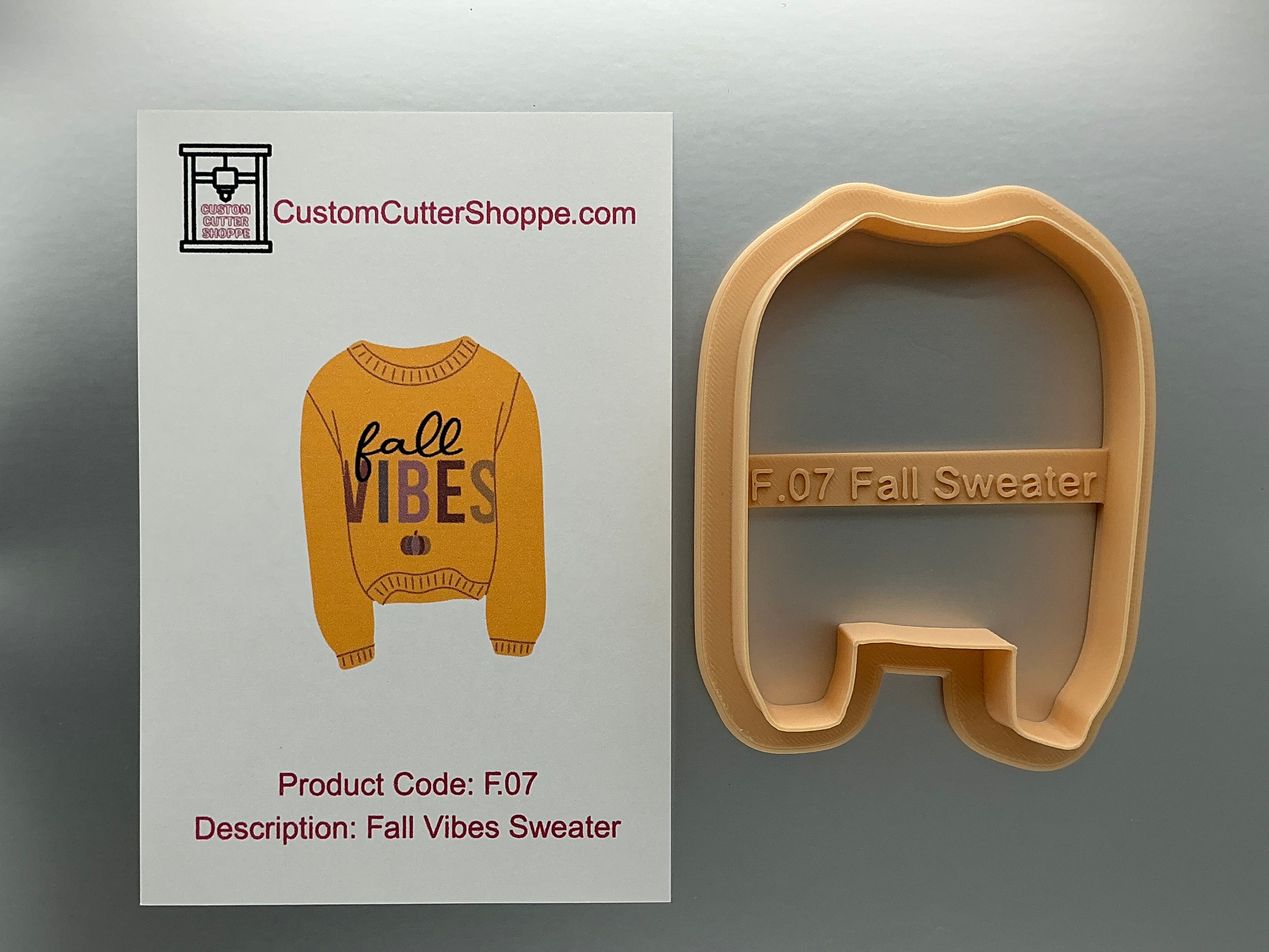 Sweater Cookie Cutter (F.07)