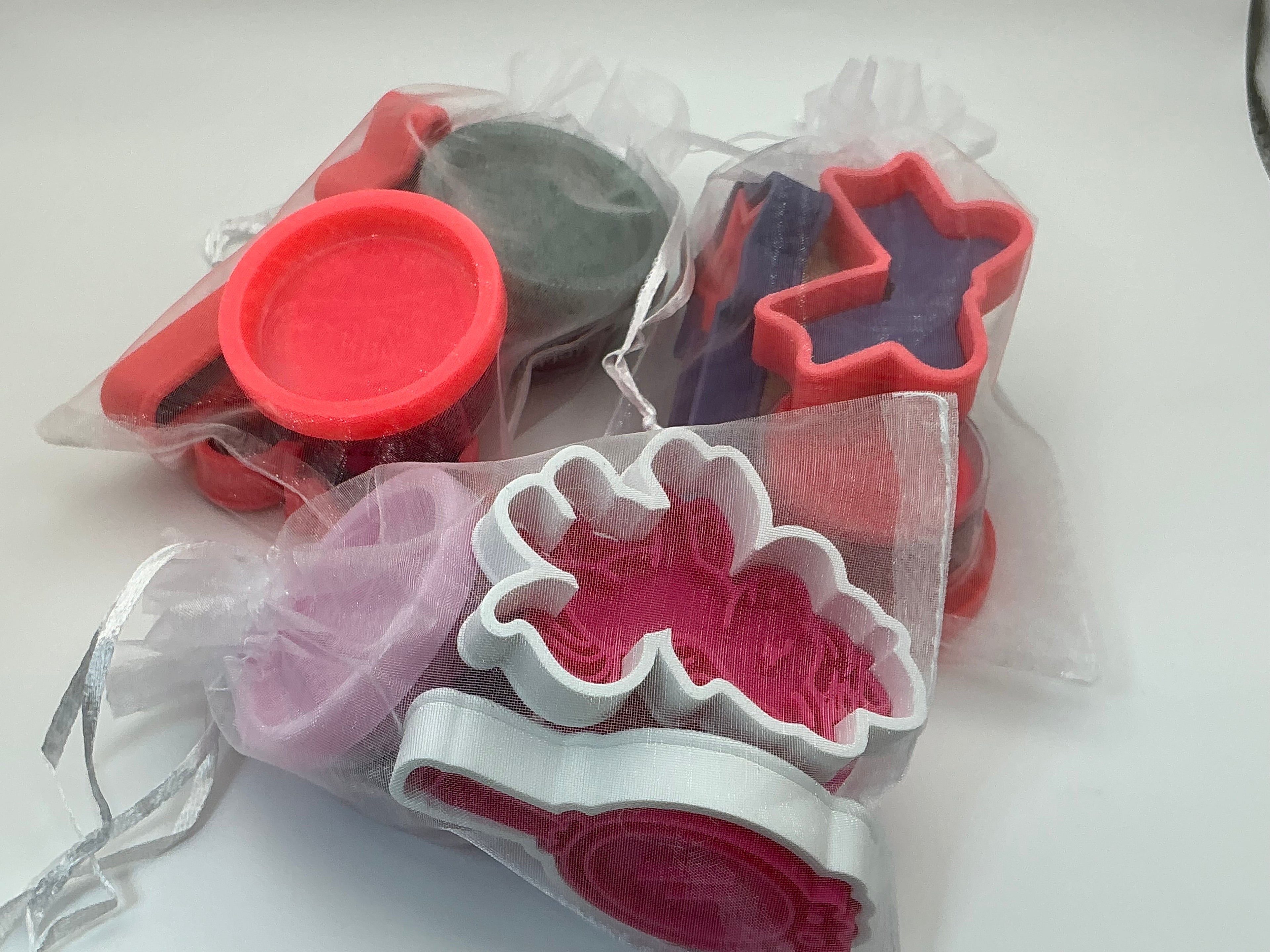 Mini Themed Play Set.  Perfect stocking stuffers or small gift.