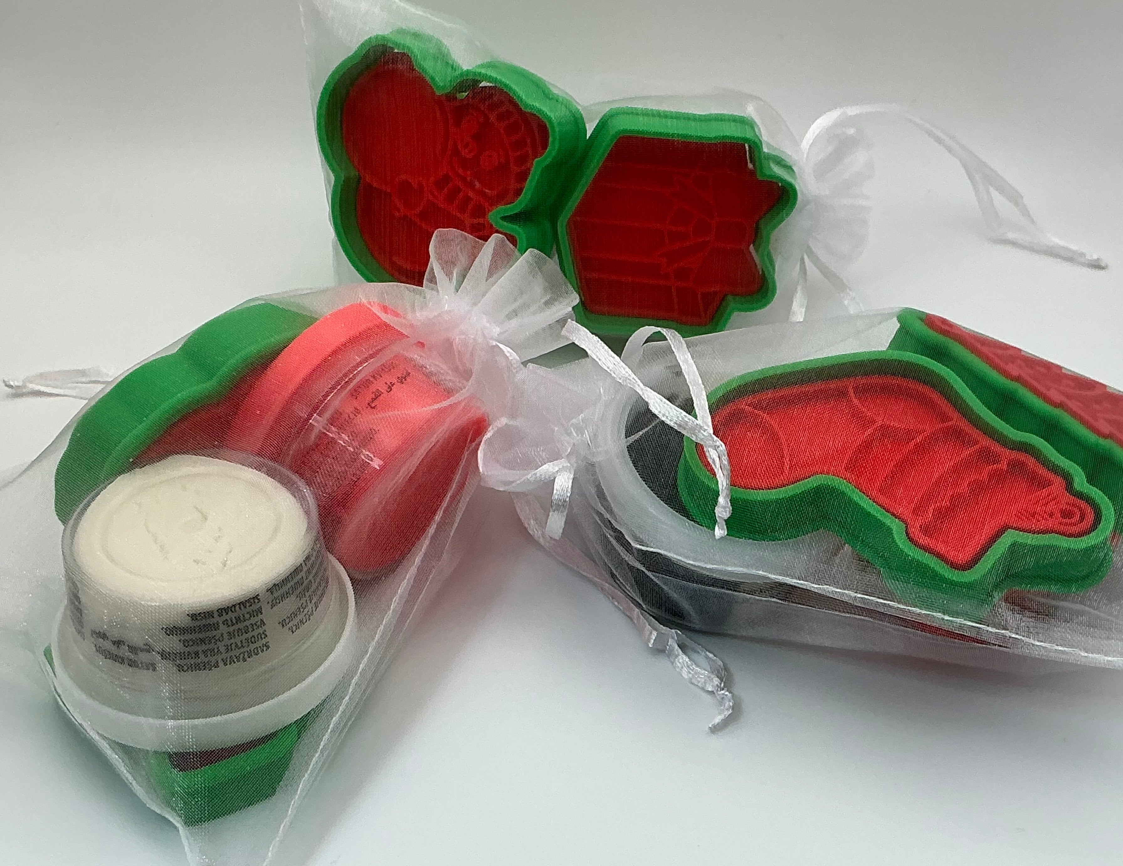 Mini Themed Play Set.  Perfect stocking stuffers or small gift.