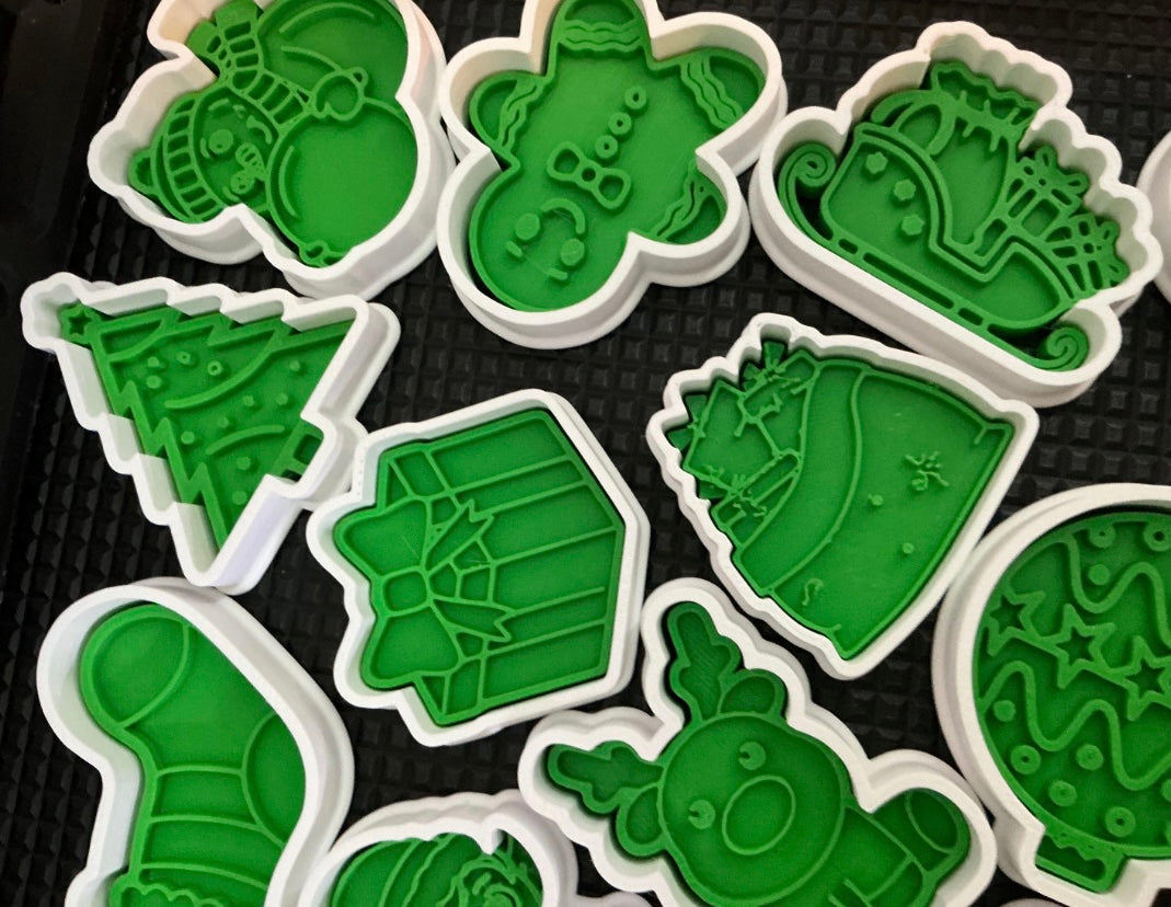 Christmas Party Favors for Kids, Play Dough Gift Set, Goodie Bag Stuffers, Kids Stocking Stuffers, Cookie Cutters & Stamps